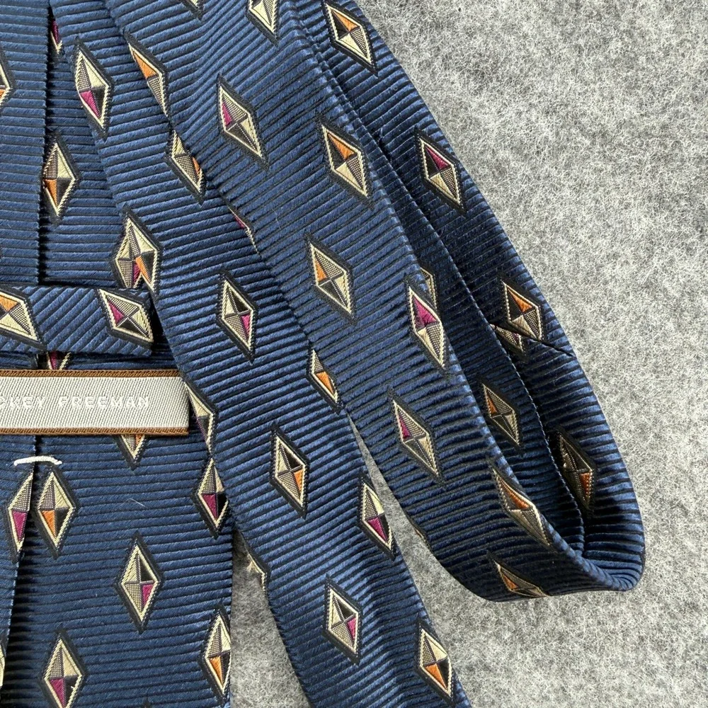 Hickey Freeman Tie 100% Silk Handmade Navy Geometric Diamond Ribbed Silk Necktie